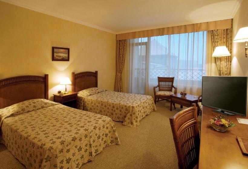 エコノミールーム, Drustar