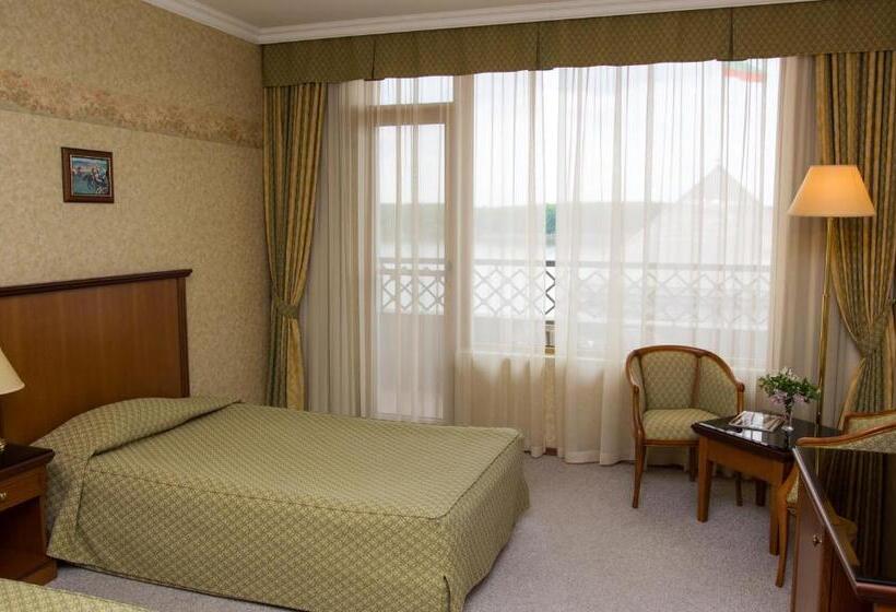 スタンダードルーム, Drustar