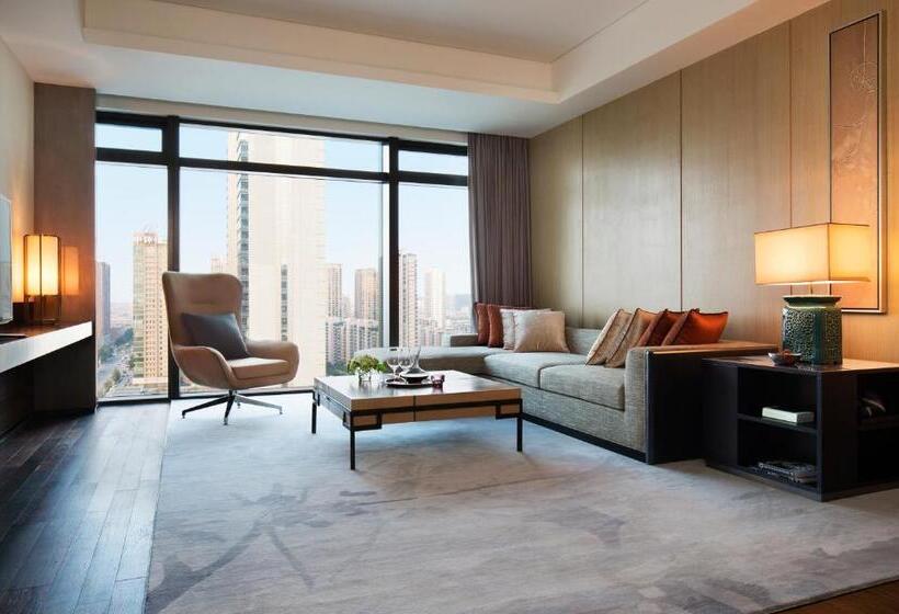 סוויטה, Grand Hyatt Shenyang