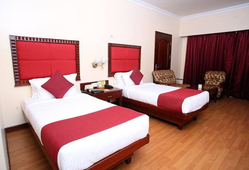 חדר אקזקיוטיב, Joys Palace