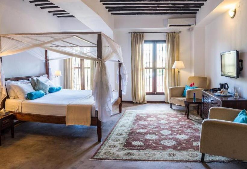 小型套房, Kisiwa House