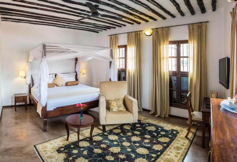 豪华房间, Kisiwa House