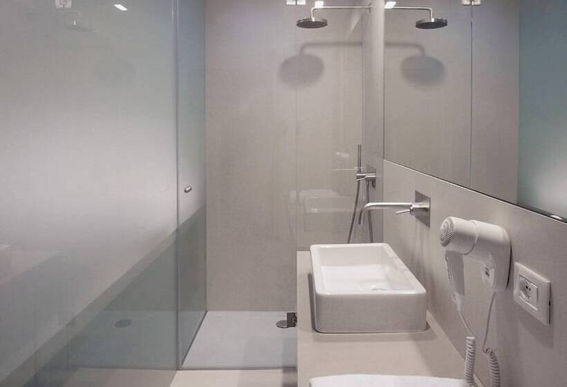 Полулюкс, Le Nove