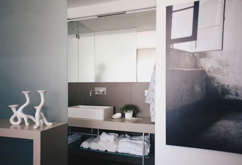 Полулюкс, Le Nove