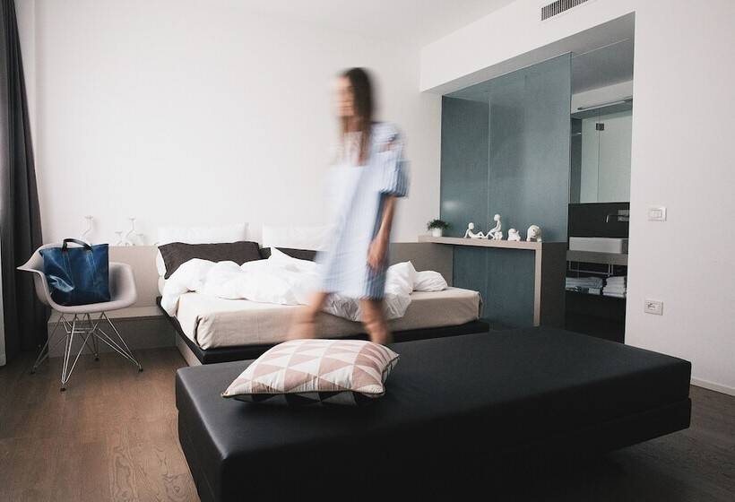 Четырехместный Номер Стандарт, Le Nove