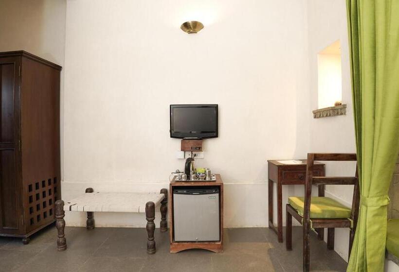 Camera Deluxe, Madri Haveli