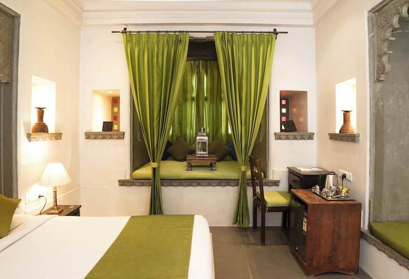 Quarto Deluxe, Madri Haveli