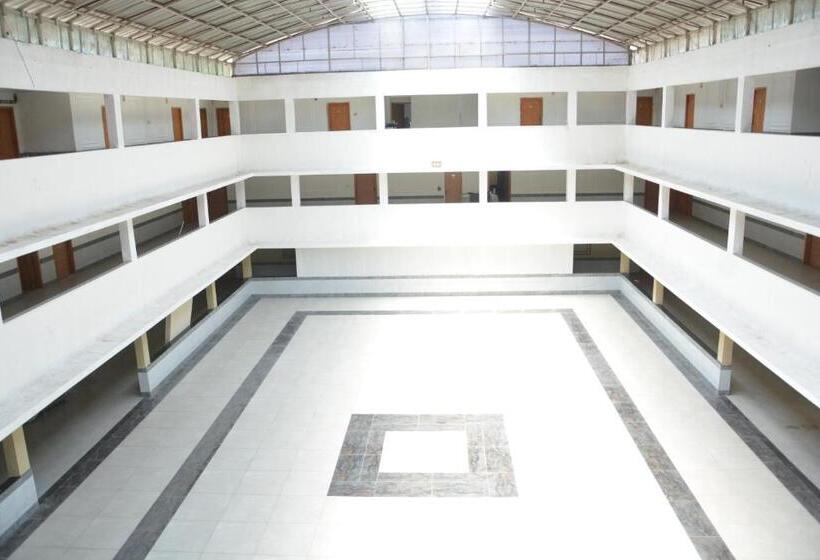 חדר משפחתי, Sai Palki Niwara