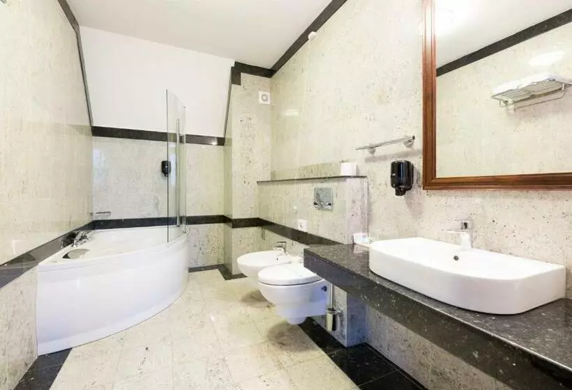 اتاق استاندارد با بالکن, & Spa Palić Resort