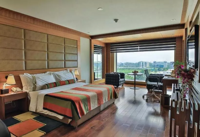 デラックスルーム, The Lalit Chandigarh