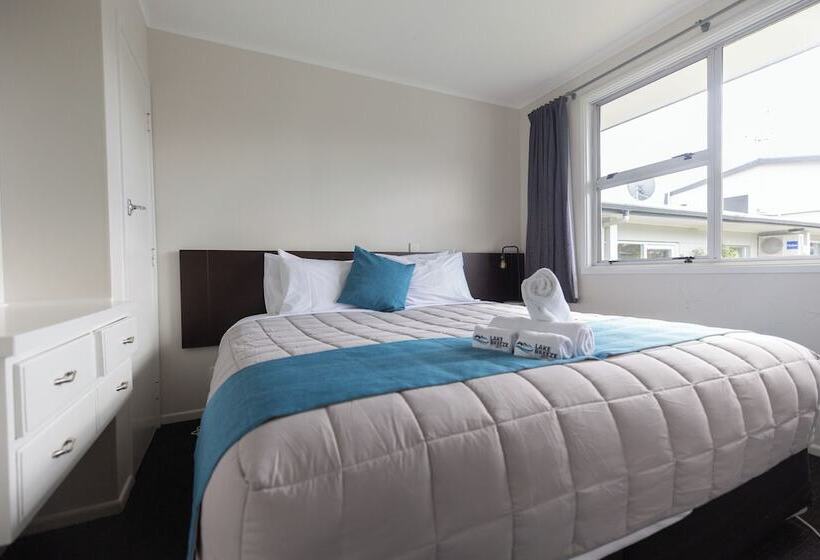 דירת חדר, Lake Breeze Motel