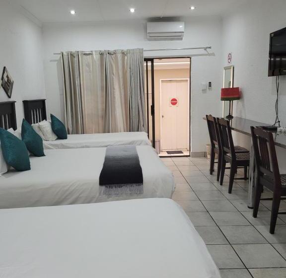 Четырехместный Номер Стандарт, 196 On Victoria Bed & Breakfast