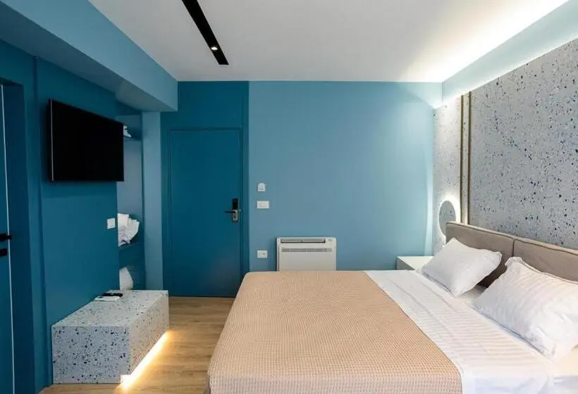 اتاق لوکس با بالکن, B&b Visar Rooms