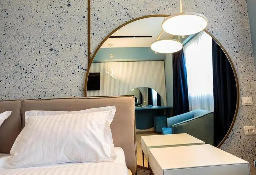 اتاق لوکس, B&b Visar Rooms