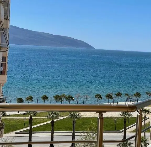 اتاق سه نفره دلوکس با چشمانداز دریا, B&b Visar Rooms