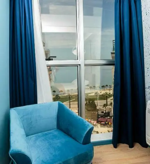 اتاق لوکس با بالکن و چشمانداز دریا, B&b Visar Rooms