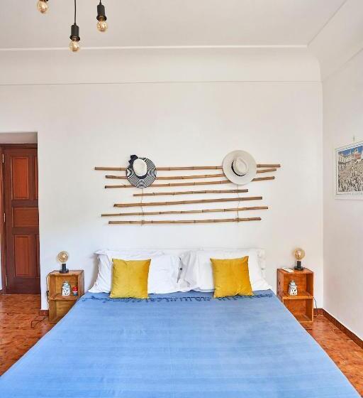 سوییت خانوادگی, Villa La Gitana