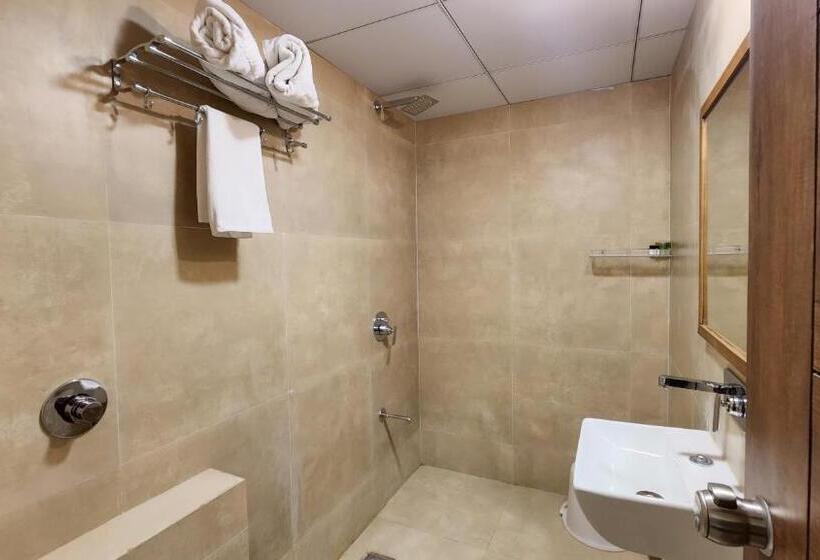 Номер Стандарт, Nova Pride