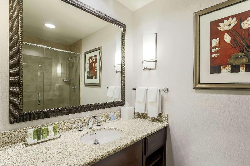 经济型三人房间, Spot On 91212 Hotel Kelimutu