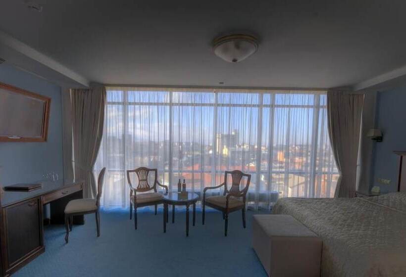 اتاق اکونومی, Aleksandrovski Grand Hotel Vladikavkaz