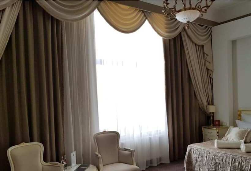 اتاق سوپریور, Aleksandrovski Grand Hotel Vladikavkaz