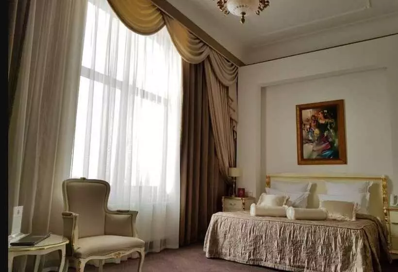 スーペリアールーム, Aleksandrovski Grand Hotel Vladikavkaz