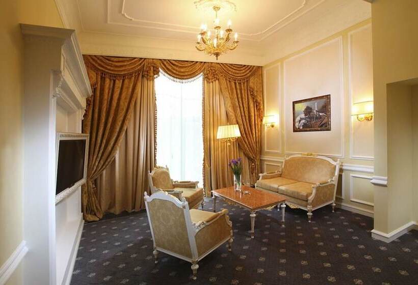 سوییت, Aleksandrovski Grand Hotel Vladikavkaz