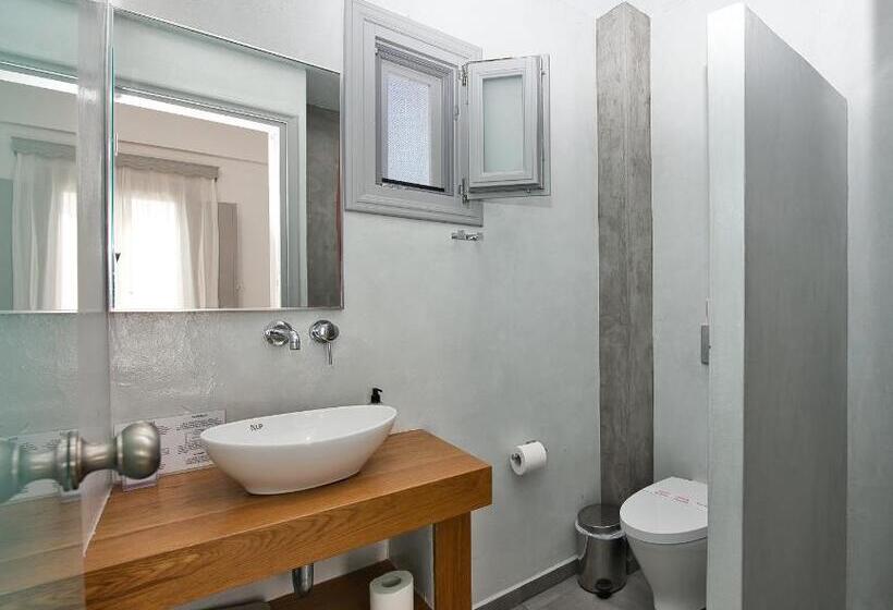 트리플 클래식 룸, Anessis