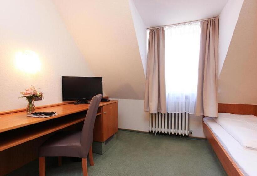 חדר אקונומי יחיד, City Hotel Würzburg