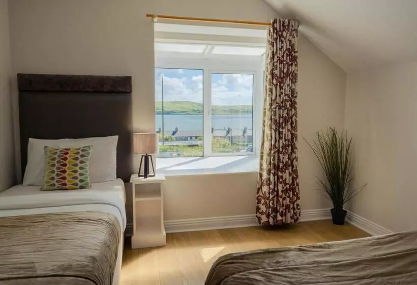 スタンダードトリプルルーム, Dingle Harbour Lodge B&b