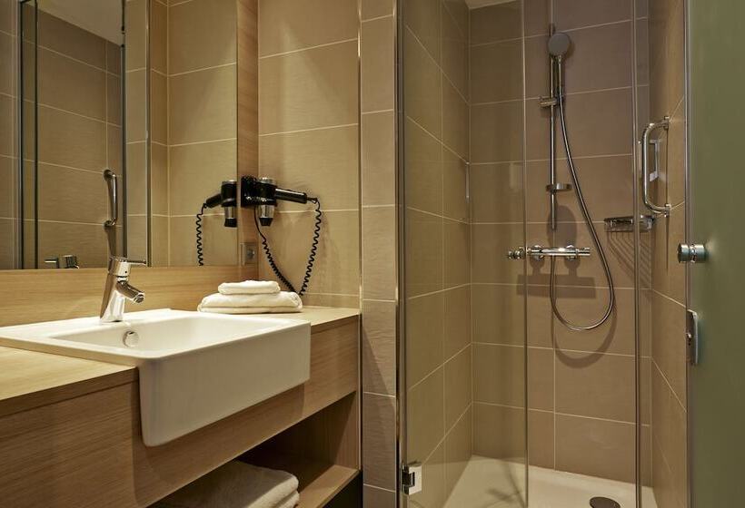 Номер Deluxe, H4 Hotel München Messe
