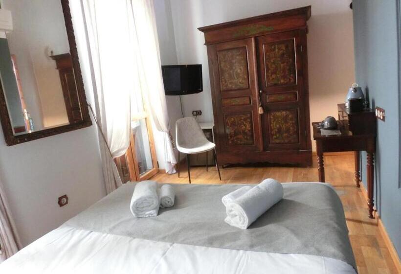 اتاق استاندارد, Les Monges Palace Boutique