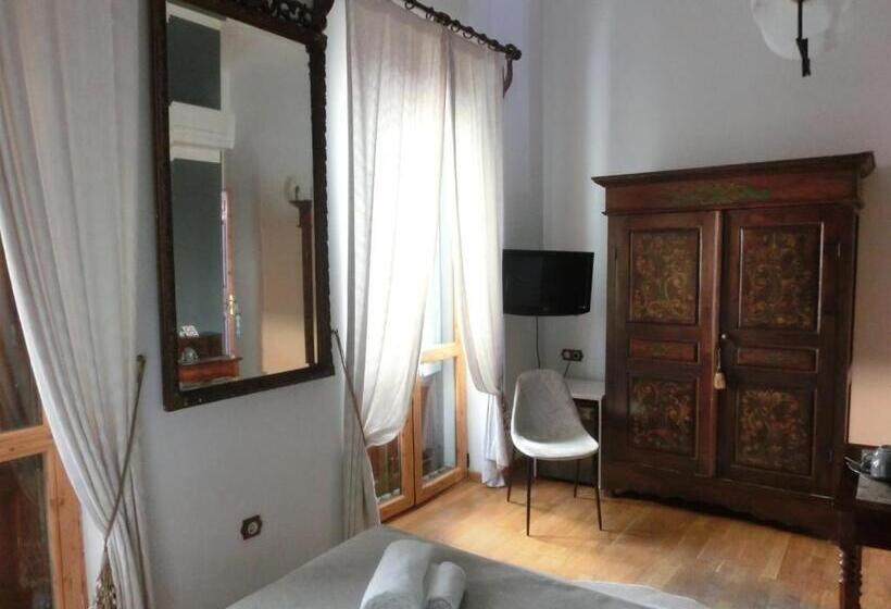 اتاق استاندارد, Les Monges Palace Boutique