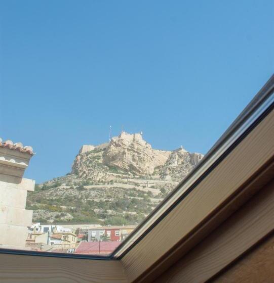 سوییت جونیور لوکس, Les Monges Palace Boutique