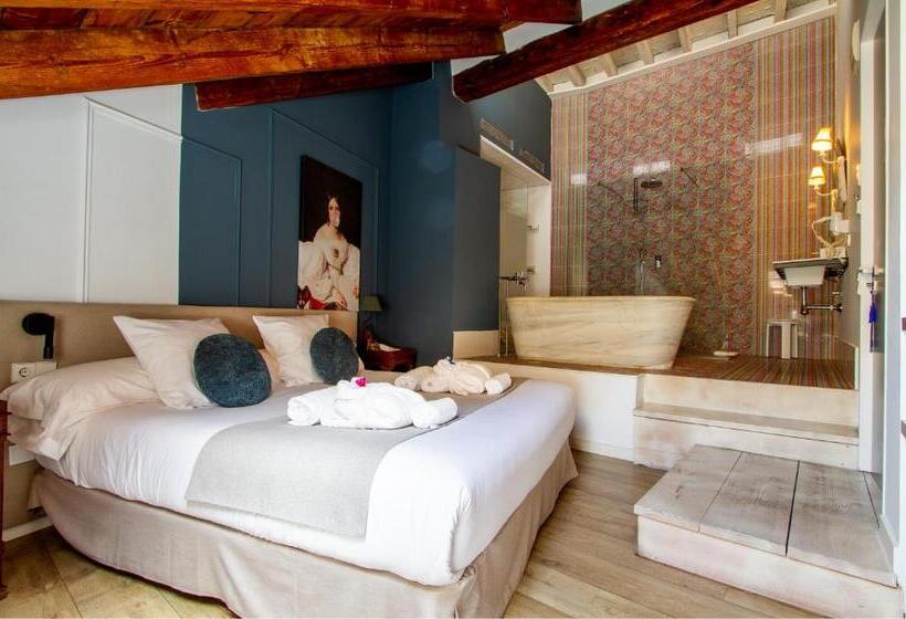 سوییت جونیور لوکس, Les Monges Palace Boutique