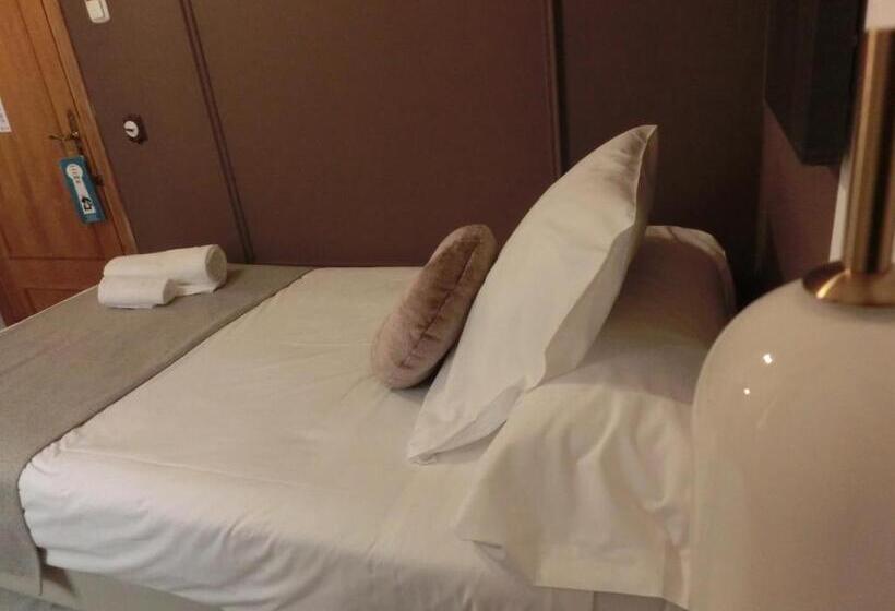 اتاق استاندارد یک نفره, Les Monges Palace Boutique