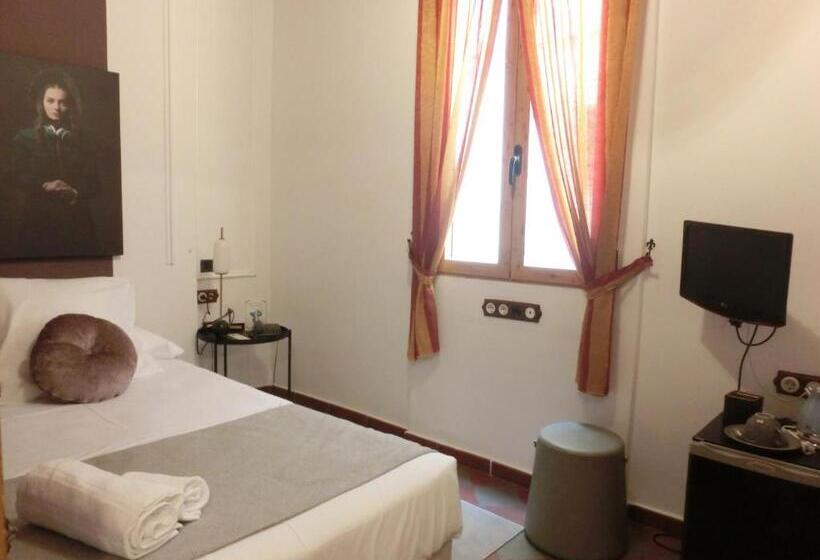 اتاق استاندارد یک نفره, Les Monges Palace Boutique