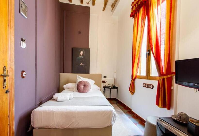 اتاق استاندارد یک نفره, Les Monges Palace Boutique