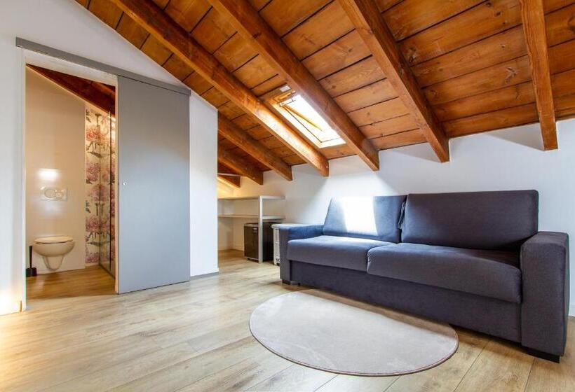 اتاق سوپریور خانوادگی, Les Monges Palace Boutique