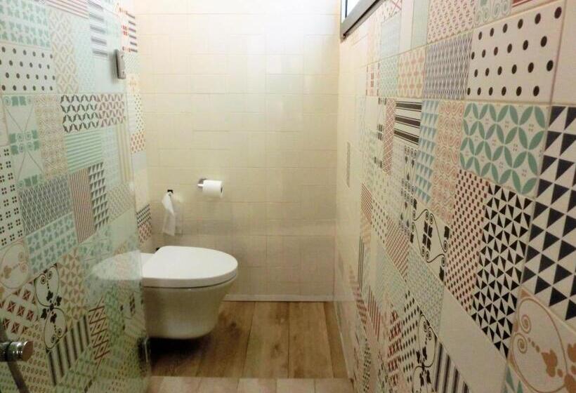 اتاق سوپریور خانوادگی, Les Monges Palace Boutique