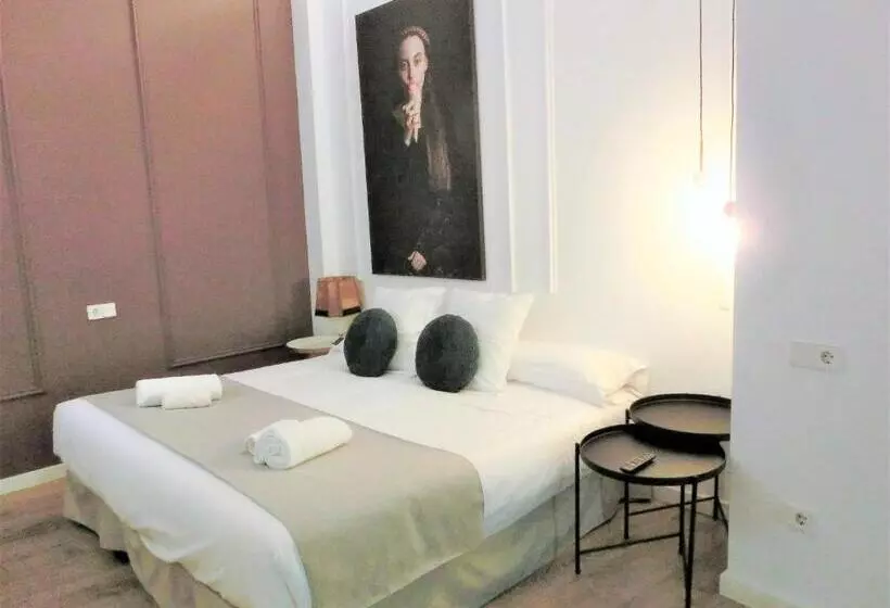 اتاق سوپریور خانوادگی, Les Monges Palace Boutique