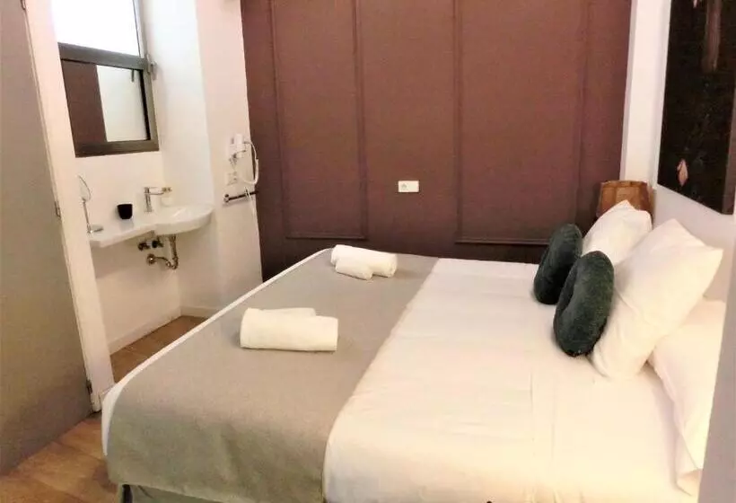 اتاق سوپریور خانوادگی, Les Monges Palace Boutique