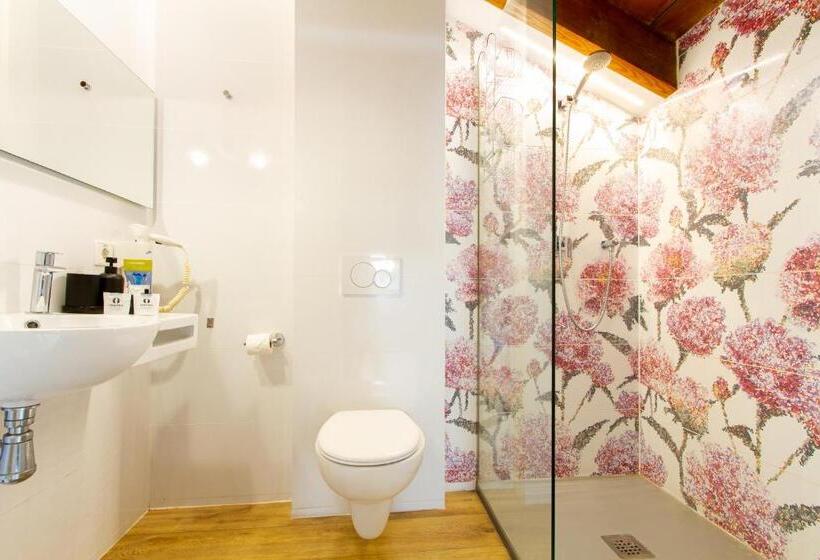 اتاق سوپریور خانوادگی, Les Monges Palace Boutique