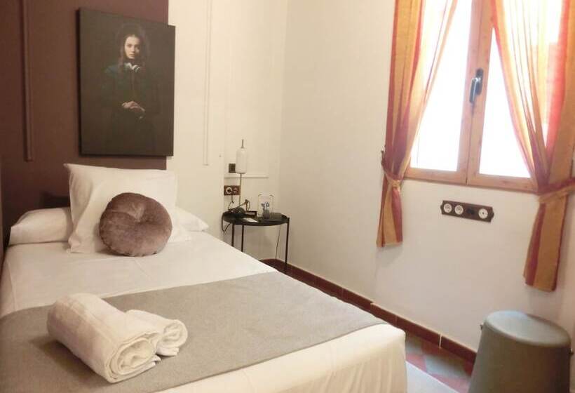 اتاق استاندارد یک نفره, Les Monges Palace Boutique