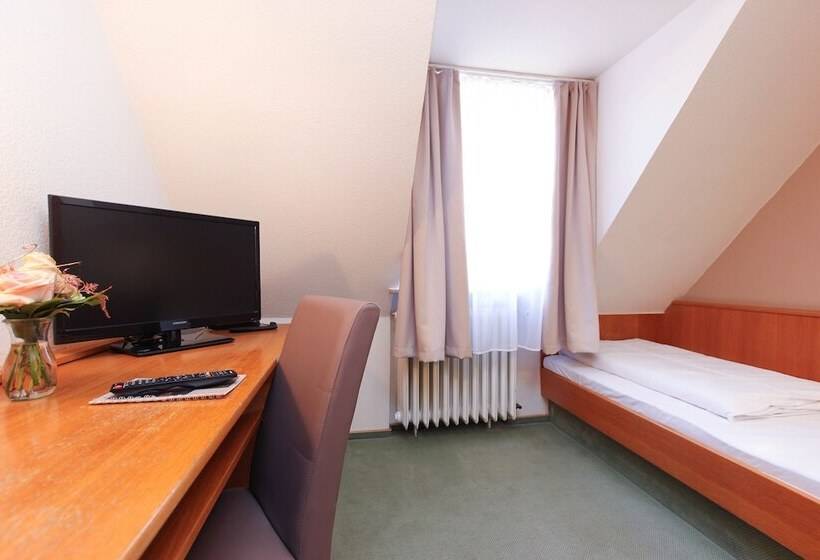 חדר אקונומי יחיד, City Hotel Würzburg