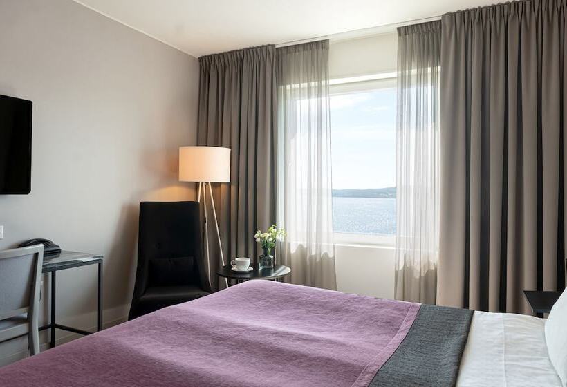 غرفة سوبيريور مطلّة علي البحر, Elite Plaza Ornskoldsvik