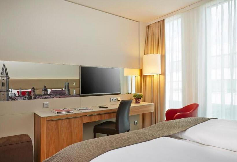Номер Deluxe, H4 Hotel München Messe