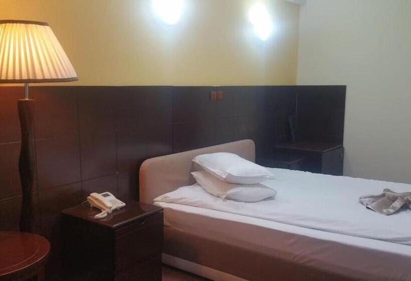 غرفة قياسية, Helin Aeroport   Craiova