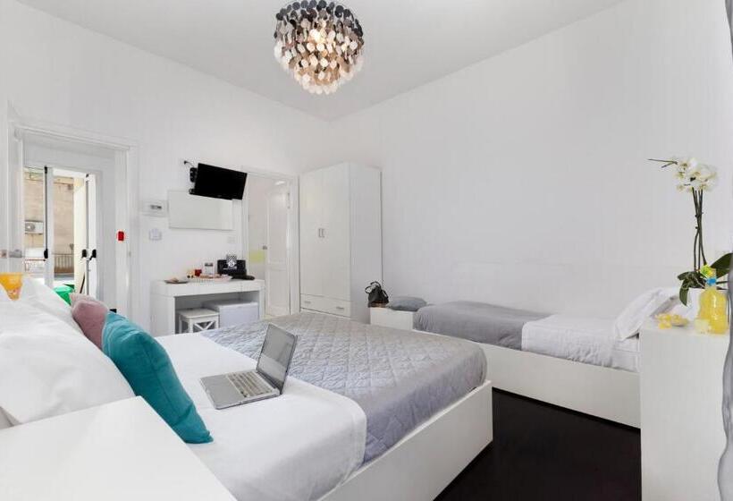 חדר סטנדרט לשלושה, Herculaneum