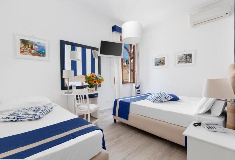 חדר סופריור לשלושה, Herculaneum